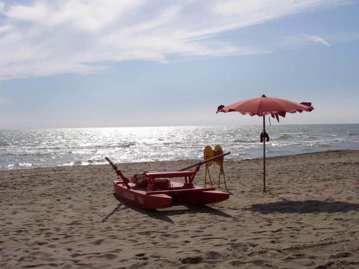 Fregene Summer Beach 프레제네 외부 사진